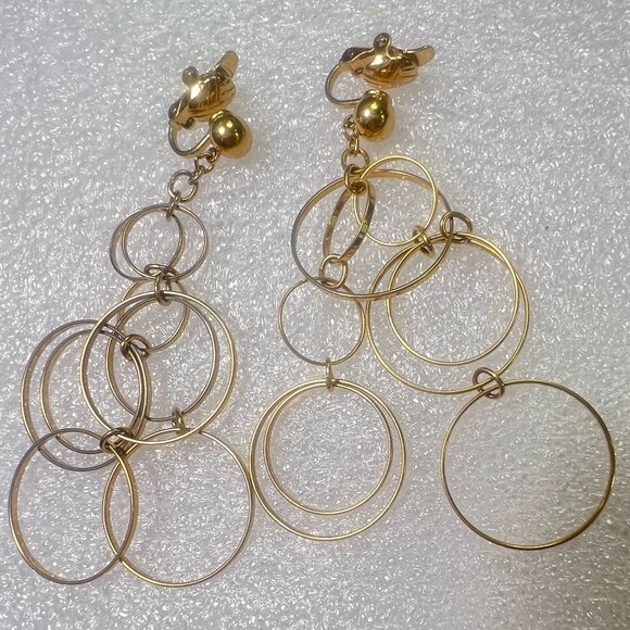 Vtg Multi-Hoop Circles 3" Earrings Dangle Clip-On  Boho Go-go Disco TrifariTM 80 - Picture 1 of 6